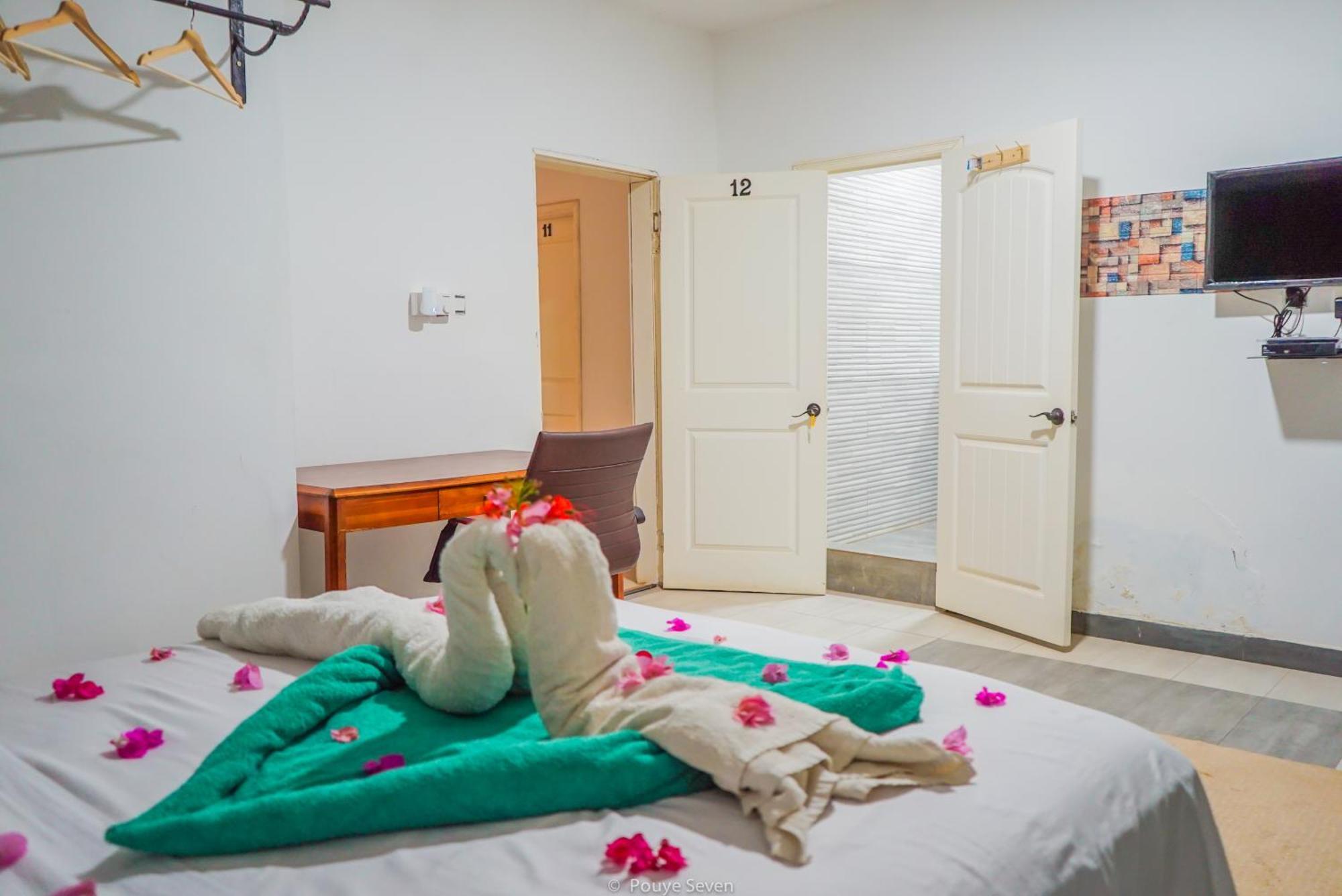 Mgm Apartments Gambia Кололі Екстер'єр фото