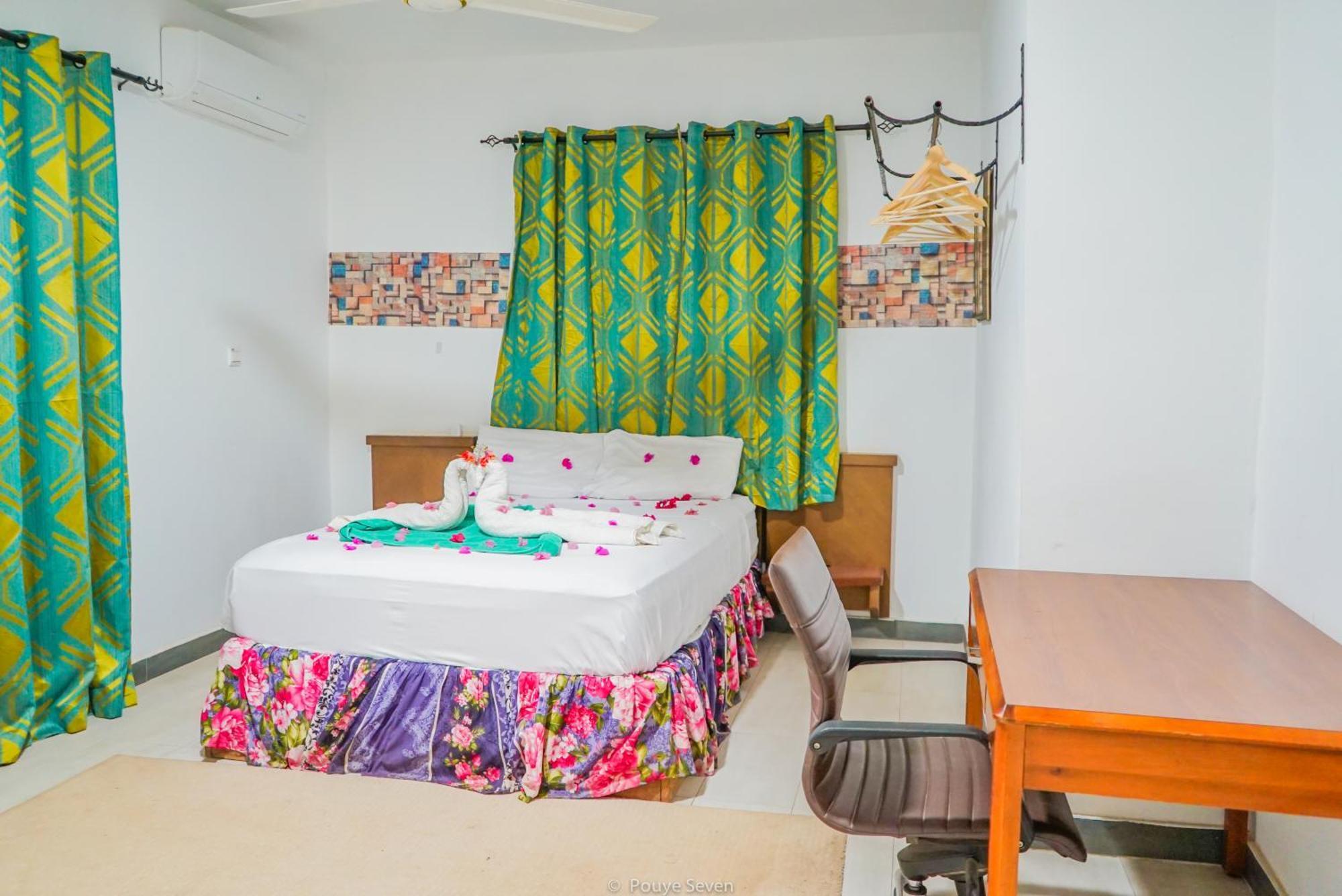 Mgm Apartments Gambia Кололі Екстер'єр фото