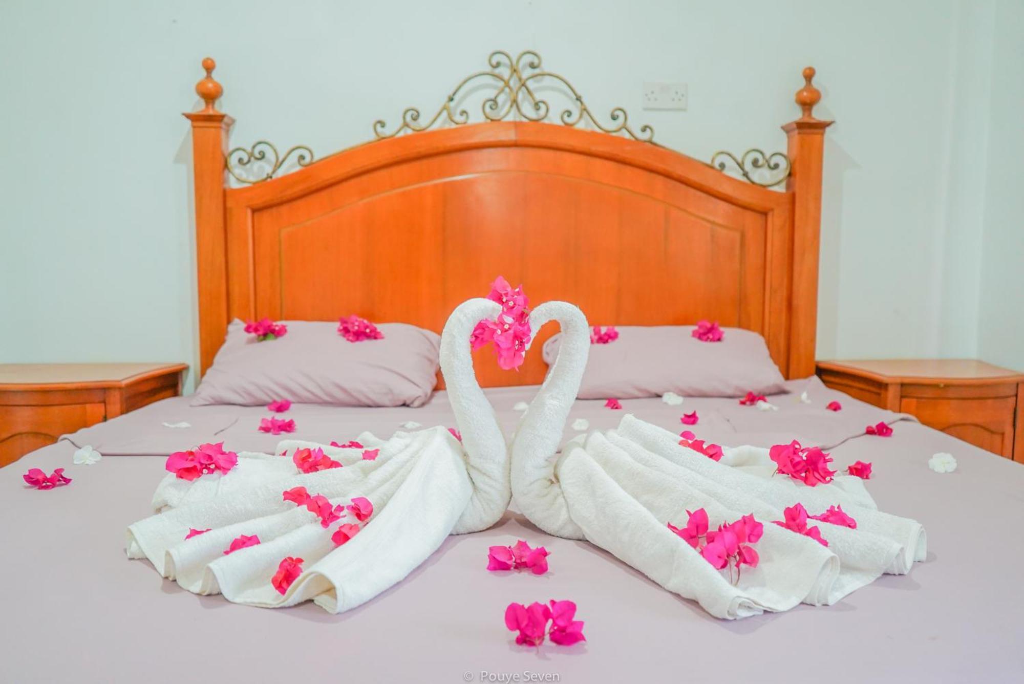 Mgm Apartments Gambia Кололі Екстер'єр фото